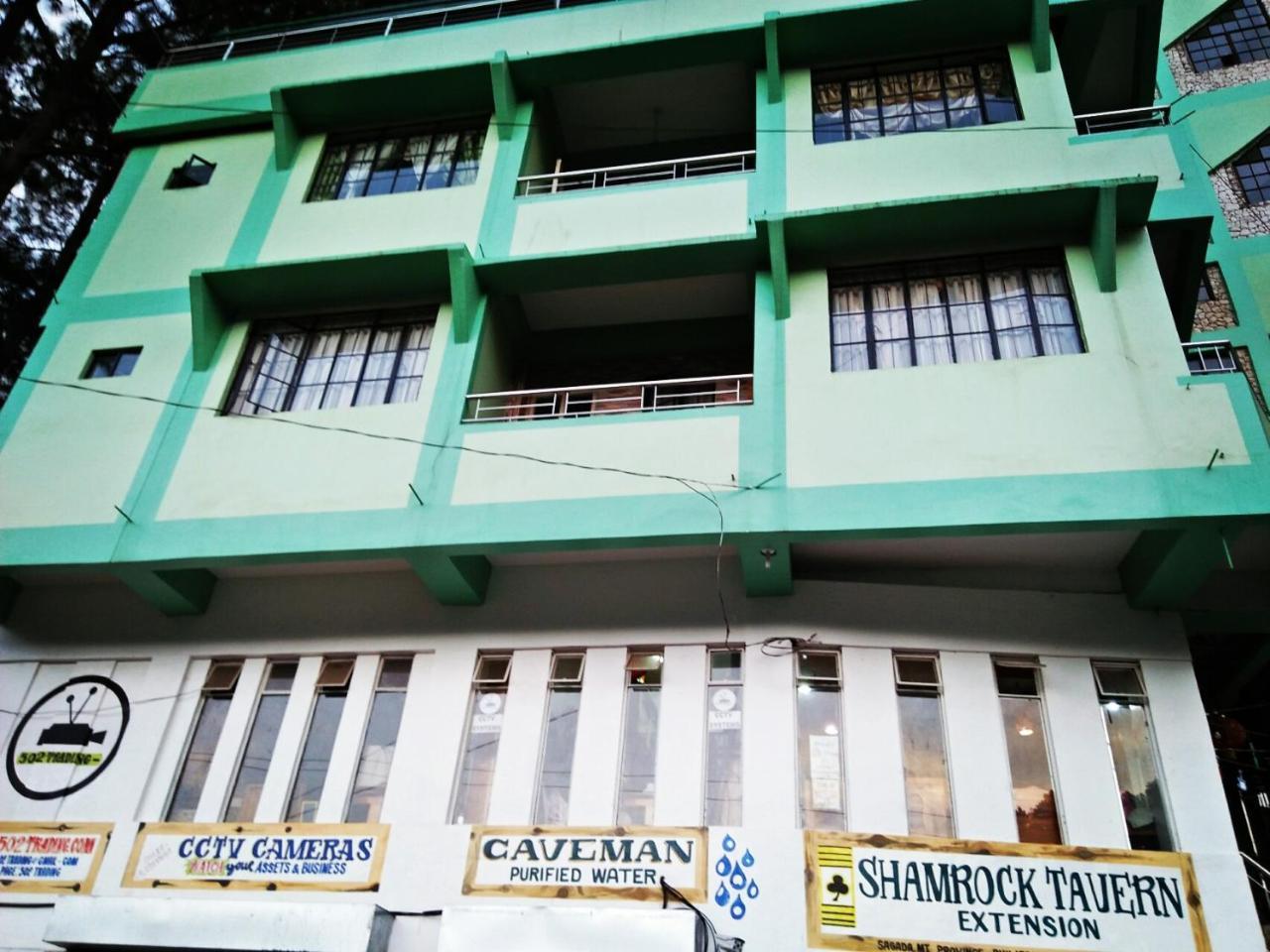 Shamrock Tavern ซากาดา ภายนอก รูปภาพ