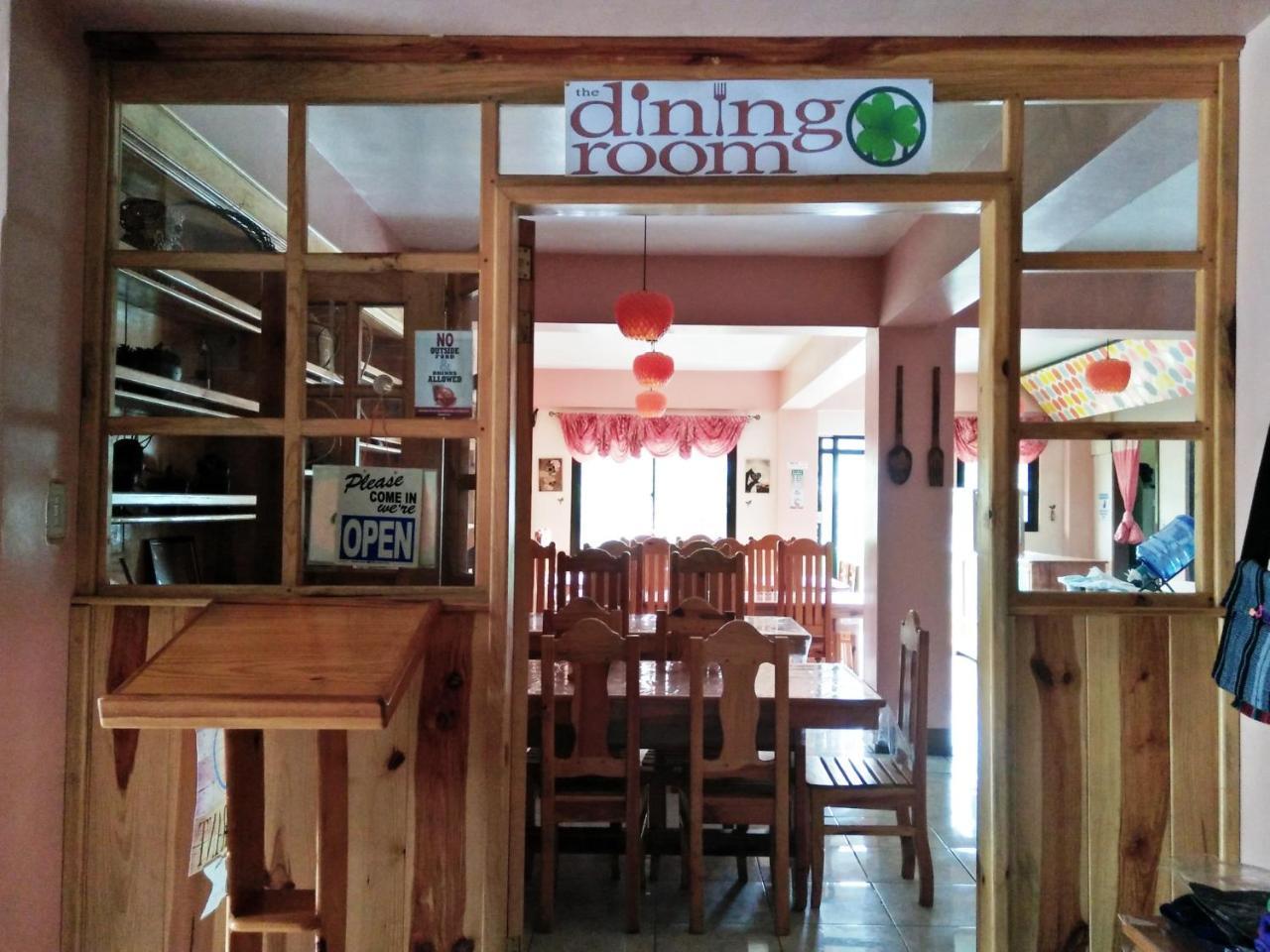 Shamrock Tavern ซากาดา ภายนอก รูปภาพ